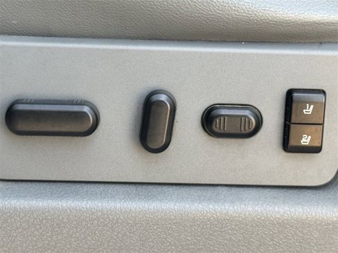 Used 2014 Ford F150 Lariat w/ Lariat Chrome Package image 20