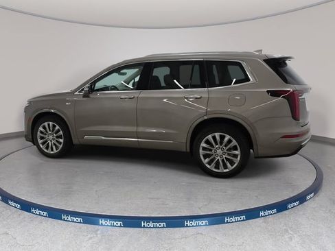 Used 2023 Cadillac XT6 Premium Luxury w/ Technology Package AWD/4WD image 7