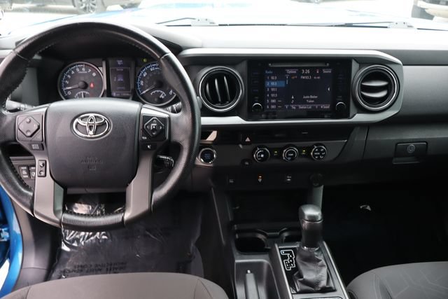 Used 2017 Toyota Tacoma TRD Sport w/ Tow Package RWD image 26