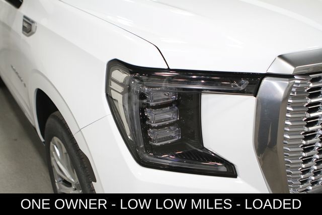 Used 2022 GMC Yukon XL Denali AWD/4WD image 7