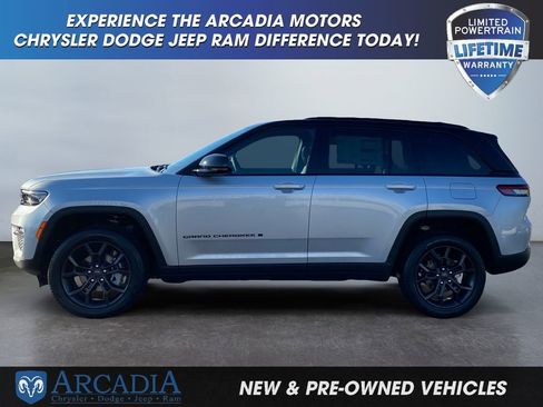 Used 2025 Jeep Grand Cherokee Limited w/ Trailer Tow Package AWD/4WD image 2