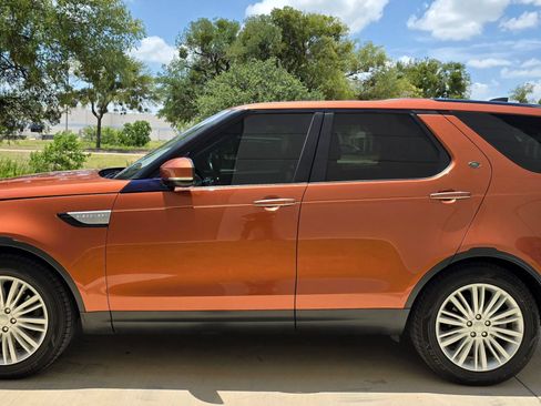 Used 2018 Land Rover Discovery HSE Luxury AWD/4WD image 10
