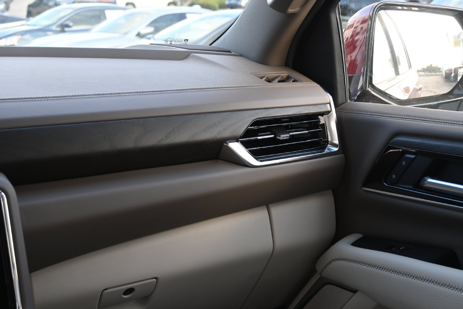New 2026 GMC Yukon Denali w/ Advanced Technology Package RWD image 15