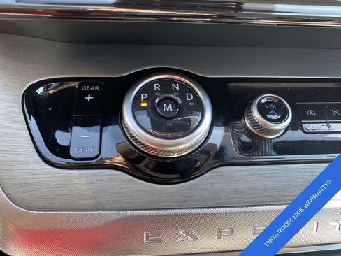 Certified 2025 Ford Expedition Platinum AWD/4WD image 28
