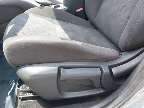 Used 2016 Nissan Rogue S AWD/4WD image 31