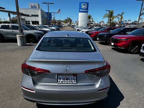 Used 2024 Honda Civic EX image 8