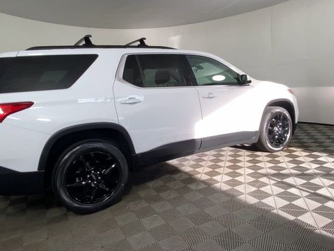 Certified 2020 Chevrolet Traverse LT image 12