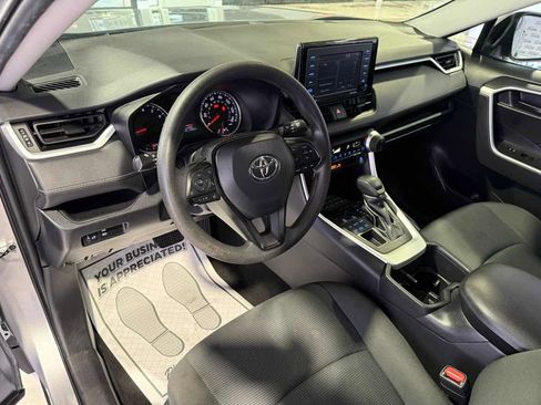 Used 2022 Toyota RAV4 LE image 44
