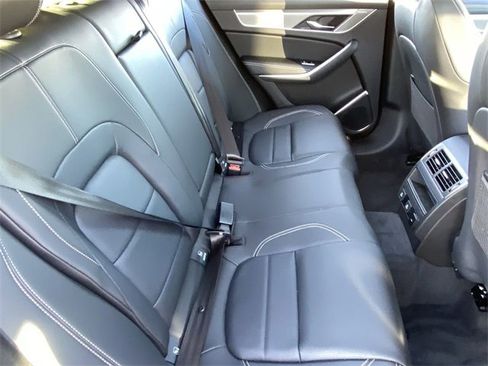 New 2025 Jaguar F-PACE R-Dynamic S image 12