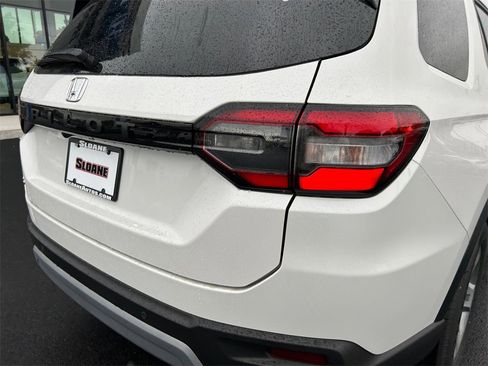 New 2025 Honda Pilot EX-L image 22