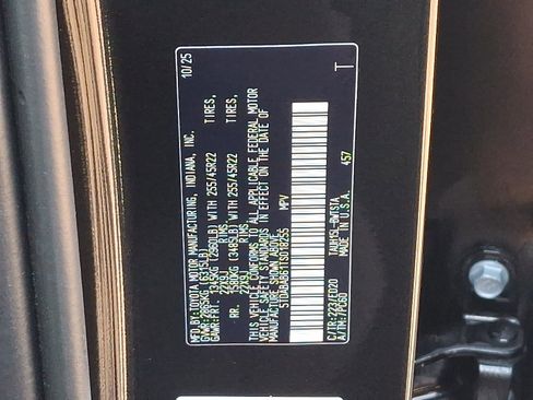 Used 2026 Lexus TX 500h AWD w/ Technology Package image 27