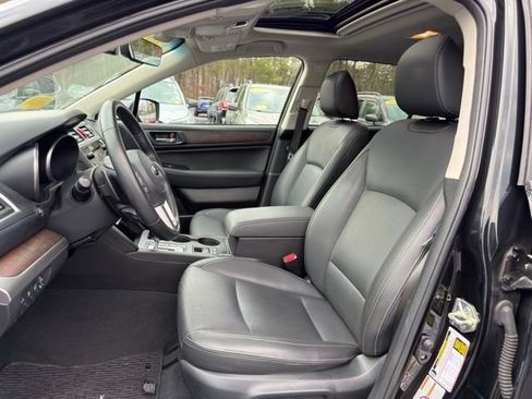 Used 2017 Subaru Outback 2.5i Limited image 20