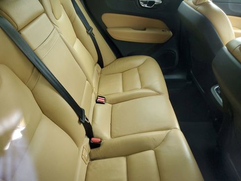 Used 2020 Volvo XC60 T5 Inscription w/ Protection Package Premier image 9