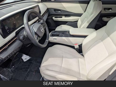 Used 2023 Nissan Ariya FWD image 14