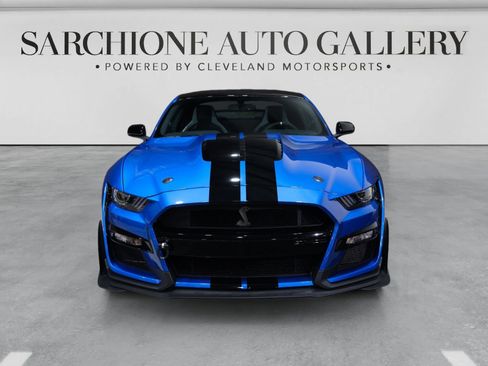 Used 2021 Ford Mustang Shelby GT500 w/ Carbon Fiber Track Pack RWD image 3
