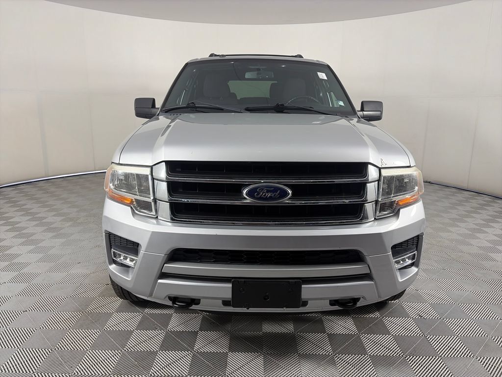 Used 2017 Ford Expedition XLT AWD/4WD image 2