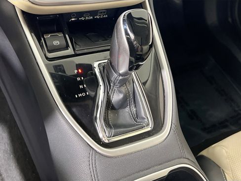 Used 2023 Subaru Outback Limited image 17