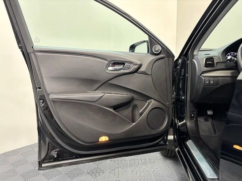 Used 2017 Acura RDX AWD image 9