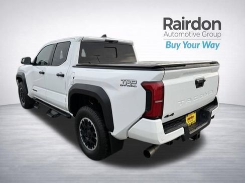 Used 2024 Toyota Tacoma TRD Off-Road w/ TRD Off Road Upgrade Package AWD/4WD image 5