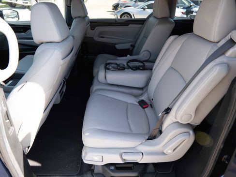 Used 2020 Honda Odyssey Elite image 24