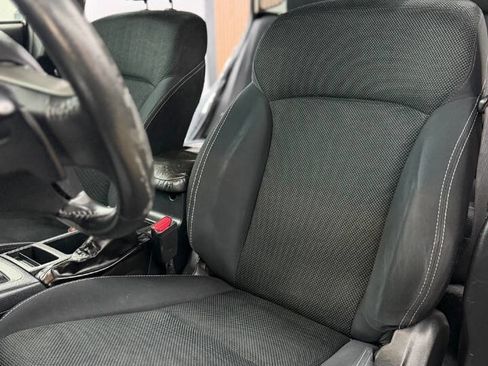 Used 2015 Subaru Crosstrek 2.0i Premium image 3