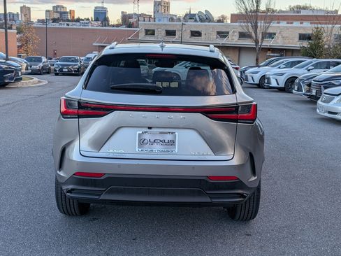 Used 2022 Lexus NX 350h AWD image 4