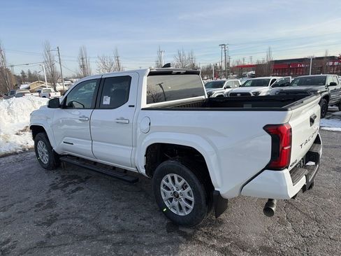New 2026 Toyota Tacoma SR5 AWD/4WD image 4