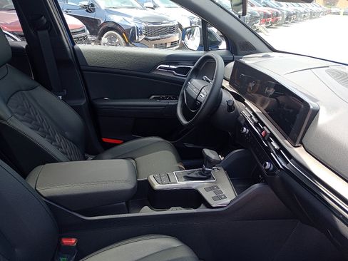 New 2026 Kia Sportage X-Line w/ X-Line Premium Package image 7