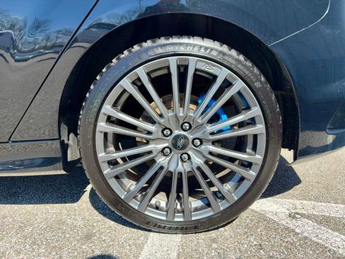 Used 2017 Ford Focus RS image 32