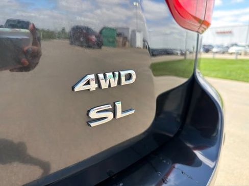 Used 2019 Nissan Pathfinder SL AWD/4WD image 12