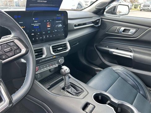 Used 2024 Ford Mustang GT Premium image 15