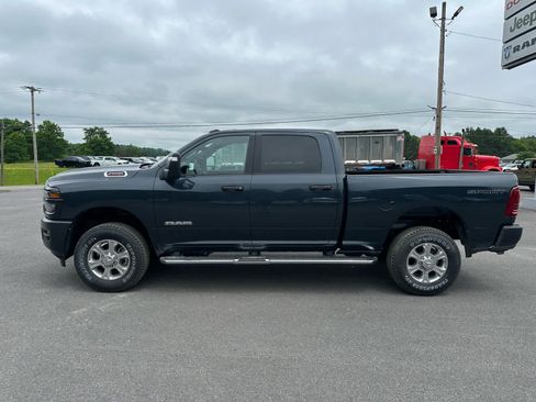 New 2026 RAM 2500 Big Horn AWD/4WD image 2