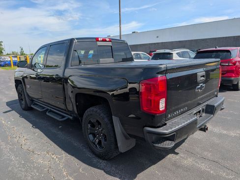 Used 2017 Chevrolet Silverado 1500 LTZ Z71 w/ LTZ Plus Package AWD/4WD image 5