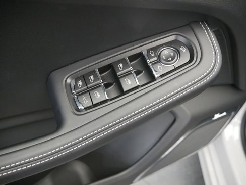 New 2026 Porsche Macan GTS AWD/4WD image 19