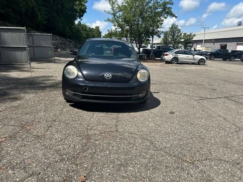 Used 2012 Volkswagen Beetle Turbo FWD image 3