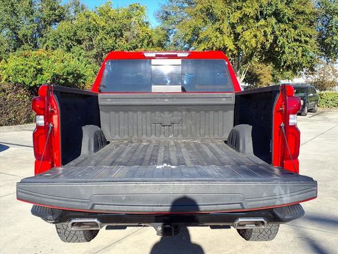 Used 2024 Chevrolet Silverado 1500 LT Trail Boss w/ LT Trail Boss Premium Package image 16