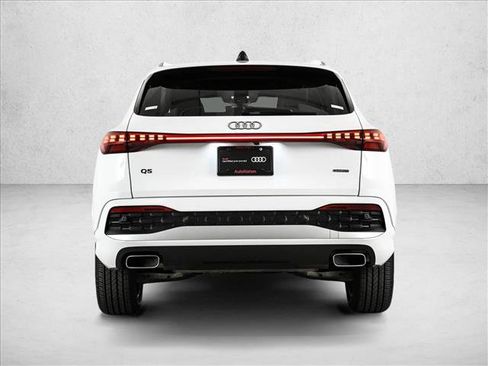 Certified 2025 Audi Q5 Premium w/ Convenience Package AWD/4WD image 7
