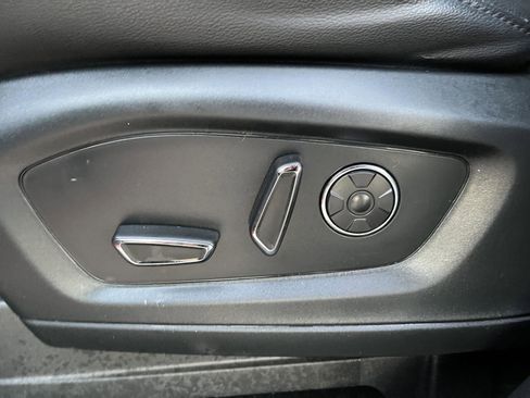 Used 2020 Ford Explorer ST w/ ST Street Pack image 18