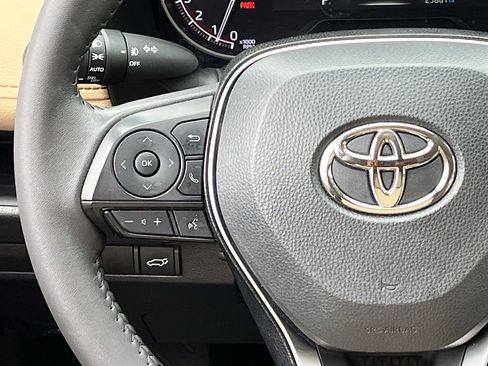 Used 2024 Toyota RAV4 XLE Premium FWD image 12