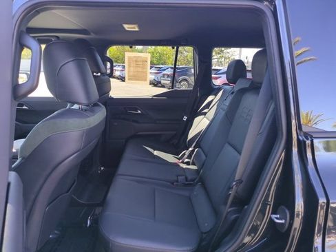 Used 2024 Lexus GX 550 AWD/4WD image 26