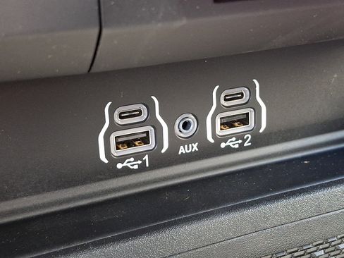 New 2026 RAM 1500 Big Horn AWD/4WD image 15