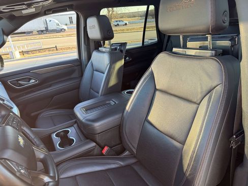 Used 2024 Chevrolet Tahoe High Country w/ Premium Package 2 image 25