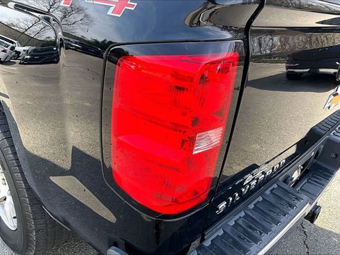 Used 2017 Chevrolet Silverado 1500 LT w/ All Star Edition AWD/4WD image 26