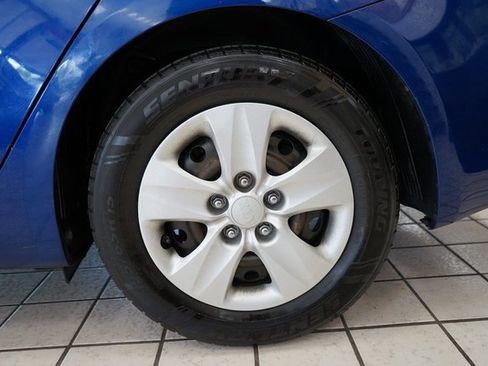 Used 2018 Kia Forte LX image 43