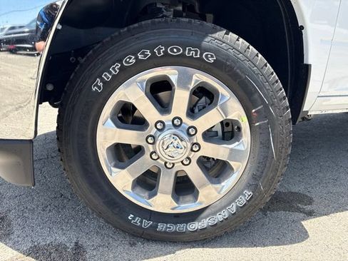 New 2026 RAM 2500 Laramie AWD/4WD image 10