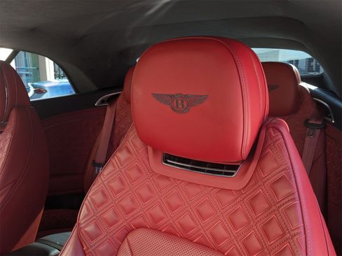 Used 2022 Bentley Continental GT image 23