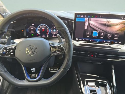 New 2026 Volkswagen Golf w/ Euro Style Package AWD/4WD image 18