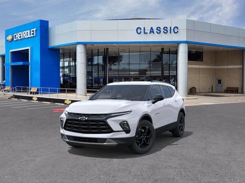New 2026 Chevrolet Blazer LT w/ Convenience Package FWD image 8