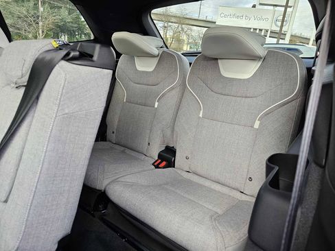 Used 2025 Volvo EX90 Ultra image 18