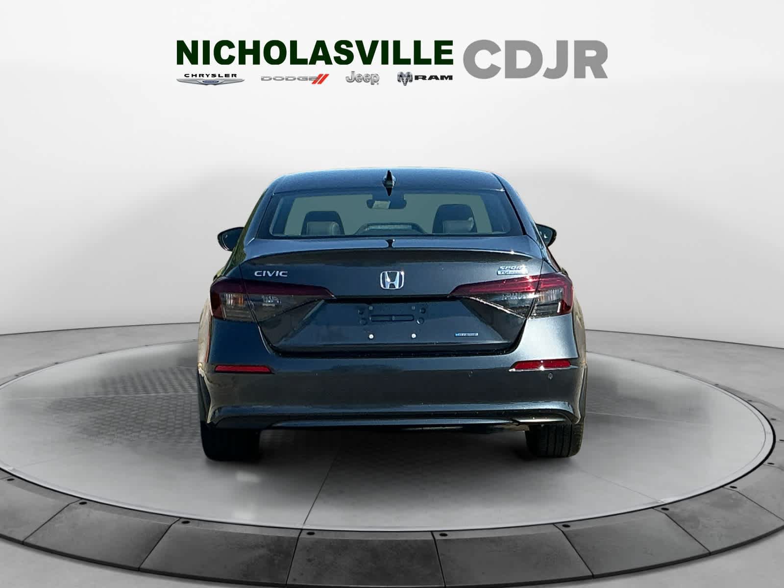 Used 2025 Honda Civic Sport Touring image 4